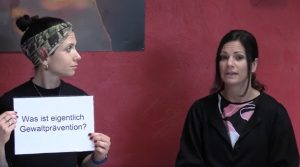 Franca Kleinertz (rechts, hier mit Susanne Luger) ist Gewaltpräventionsbeauftragte. Foto: Tameer Eden